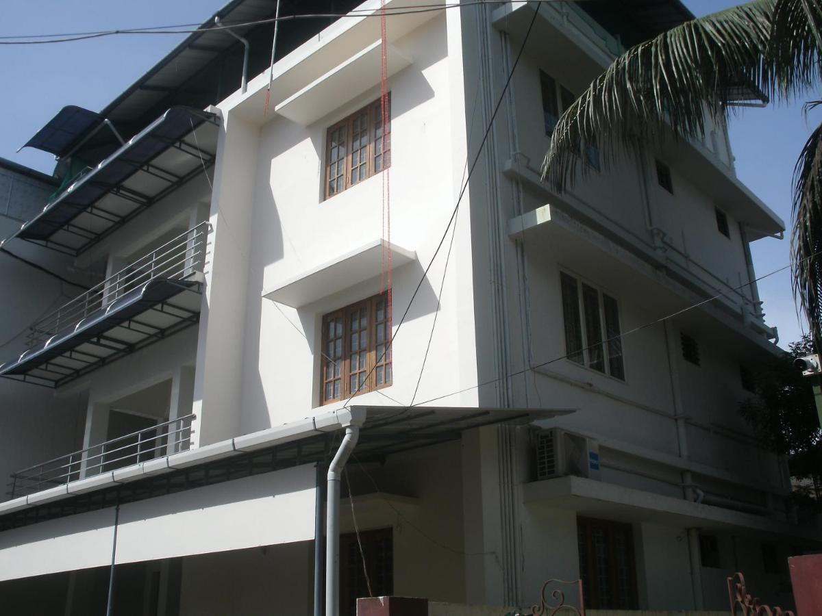 Kochi Jacaranda Holiday Home מראה חיצוני תמונה